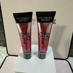 New Sealed 2 Victorias Secret Flavored Lip Gloss Refreshing Minty Tint Cinnamint